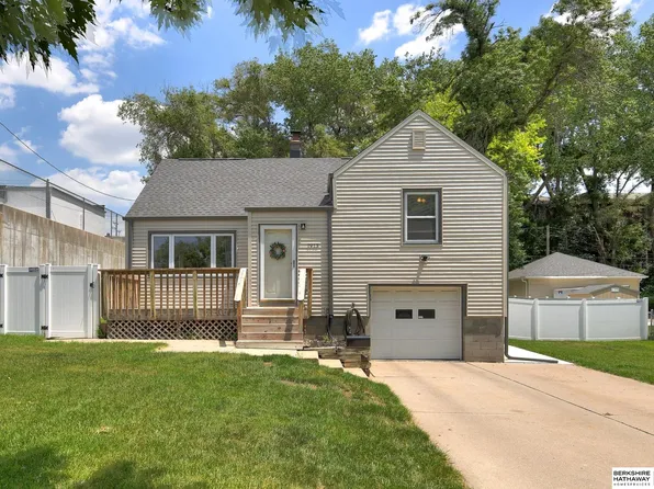 1913 S 46th St, Omaha, NE 68106