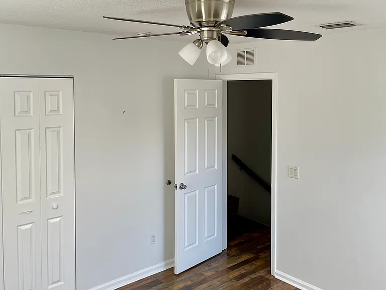 2217 Pine Pl — Photo 17