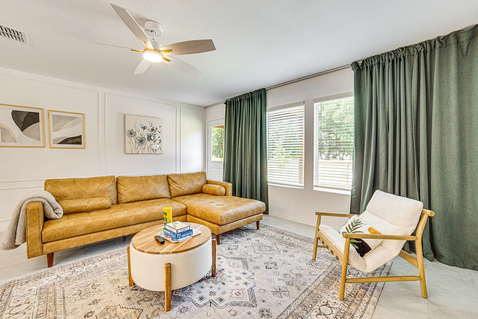 3 bed, 2.0 bath, 1442 sqft, $3,774 — Photo 2