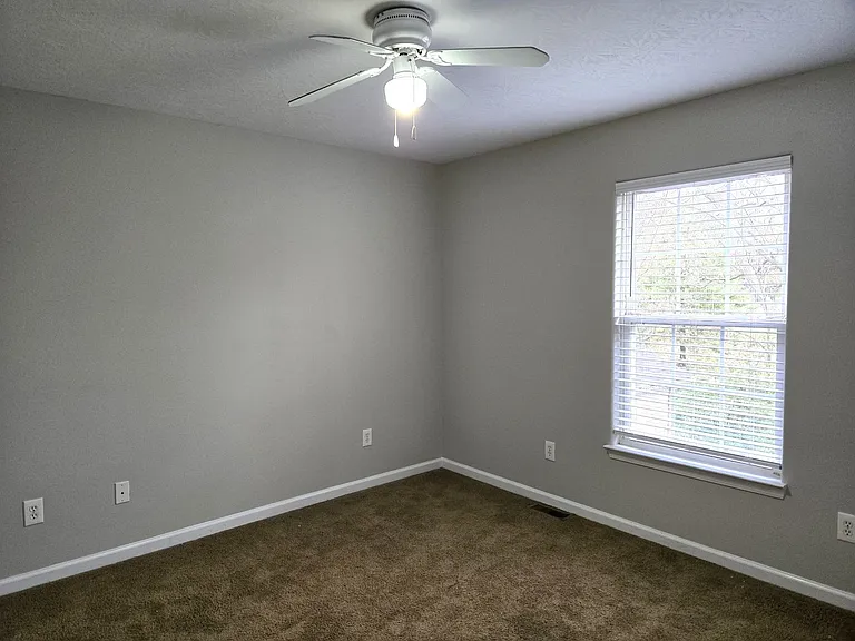 1092 Winding Oak Trl — Photo 21