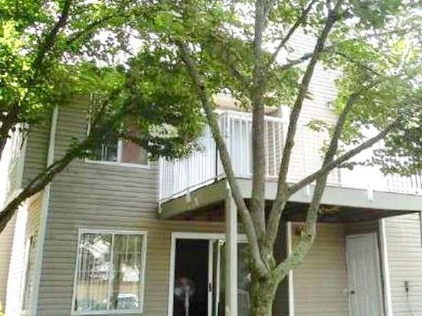 48 Pine Ct