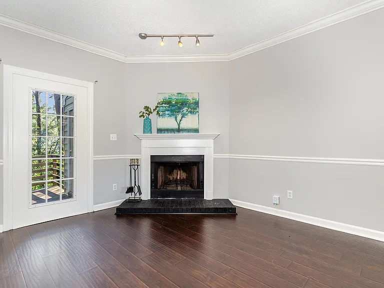 6111 Highcastle Ct — Photo 4