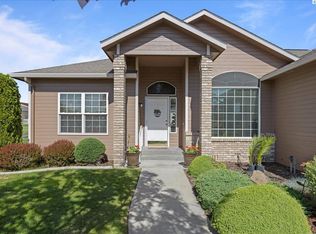 107 Tamarron Ln, Pasco, WA