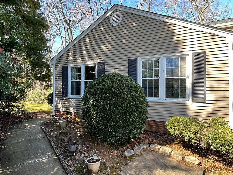 816 Market Pl — Photo 1