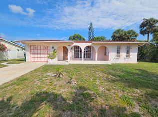 389 SE Tranquilla Ave, Port Saint Lucie, FL 34983