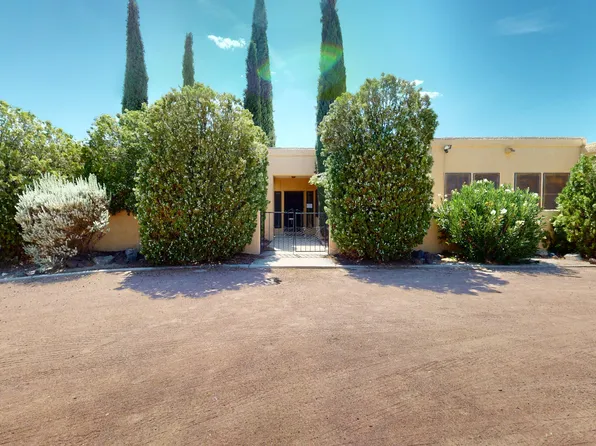 6457 Upper Valley Rd, El Paso, TX 79932