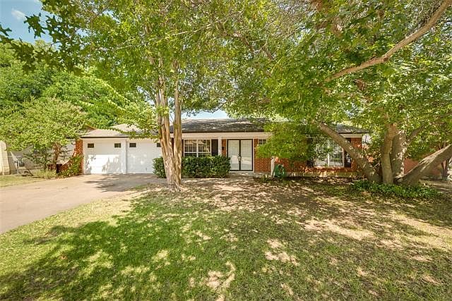 1st image of 5841 Westcrest Dr W