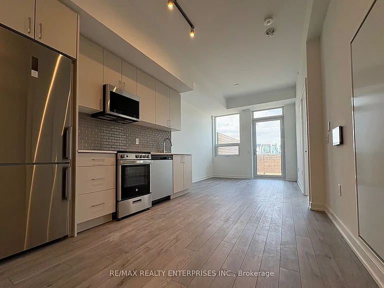 1005 Dundas St E #136 — Photo 5