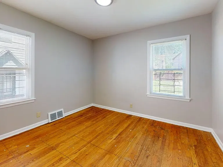 11909 Avon Ave — Photo 6