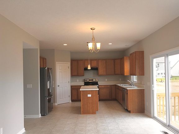 4th image of 7259 Blackwell Dr