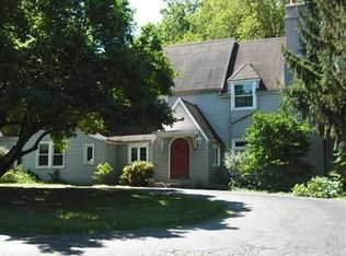 4001 Brookdale Dr, Dayton, OH 45429