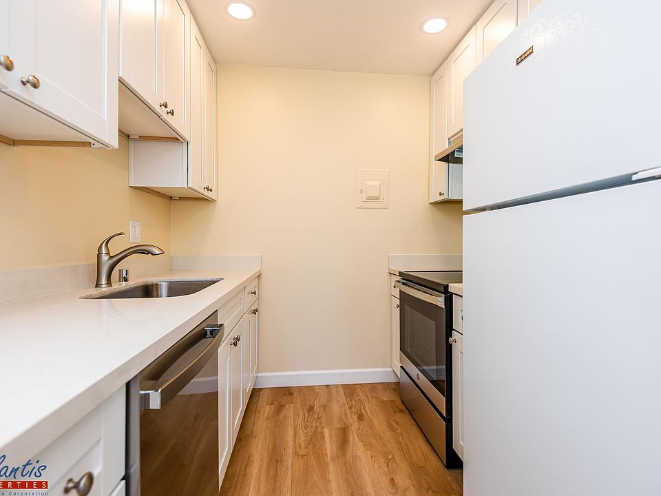 1st image of 1140 Ayala Dr #4