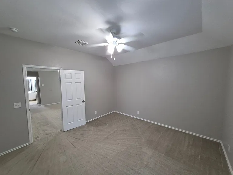 712 Moss Wood — Photo 31