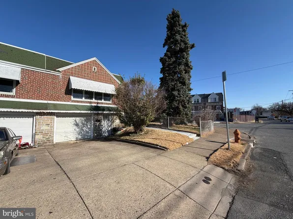 747 Greymont St, Philadelphia, PA 19116