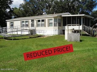 111 Jet Dr, Interlachen, FL 32148