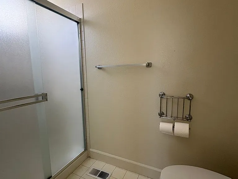 1369 Ridge Point Dr — Photo 14