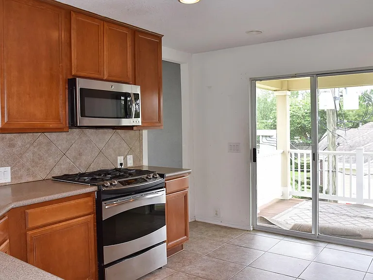 13600 Breton Ridge St #20B — Photo 18