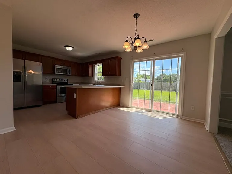 302 Mann St — Photo 6
