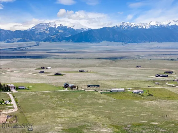 42 Tendoy Way, Ennis, MT 59729