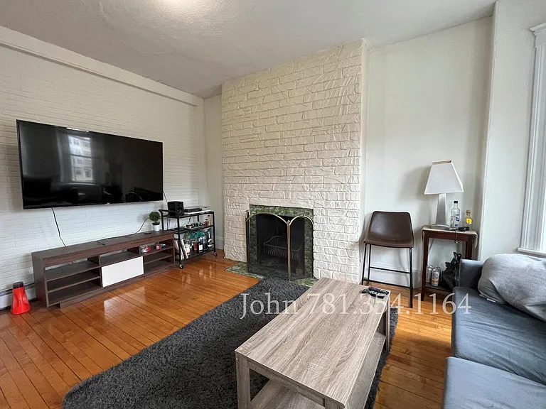 1322 Commonwealth Ave #9 — Photo 8