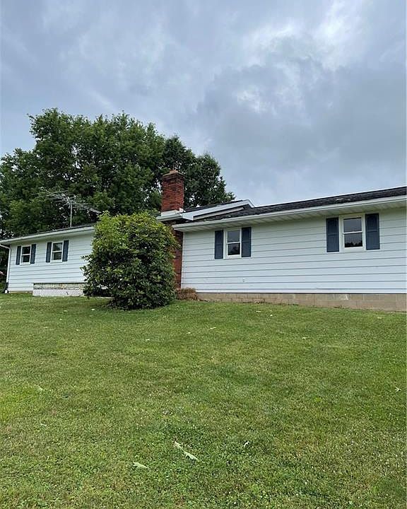 1st image of 345 Lyle Dr