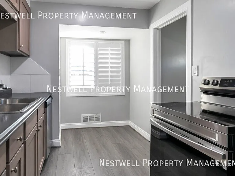 2590 E Wilmington Ave — Photo 8