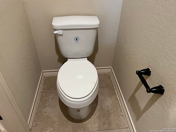 4th image of 6634 Mia Way