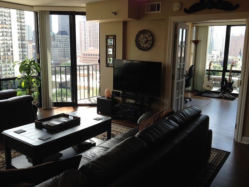1st image of 1309 N Wells St APT 1308