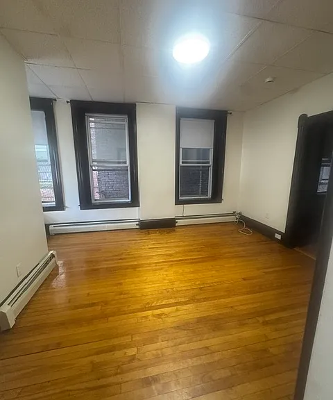 193 Pleasant St #1 — Photo 5