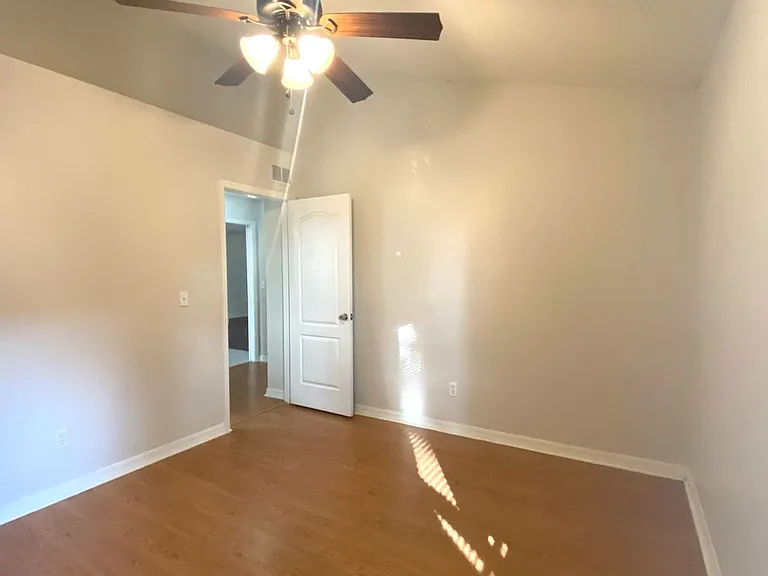 8 Lake Walden Trl — Photo 18