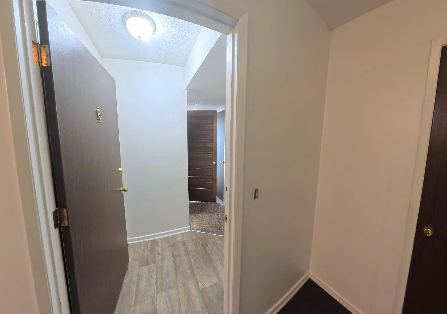 1927 NW Hickory Ln - 5 — Photo 1
