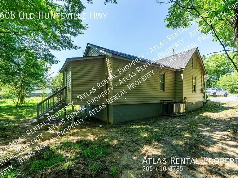1608 Old Huntsville Hwy NW — Photo 4
