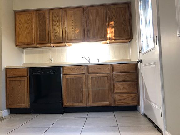 4th image of 103 E Park Ave