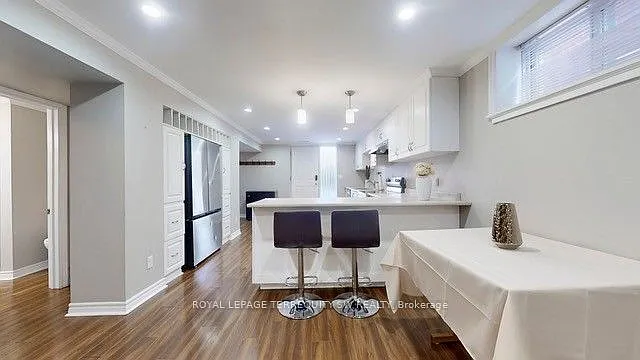 219 Beechgrove Dr #LOWER LVL — Photo 5