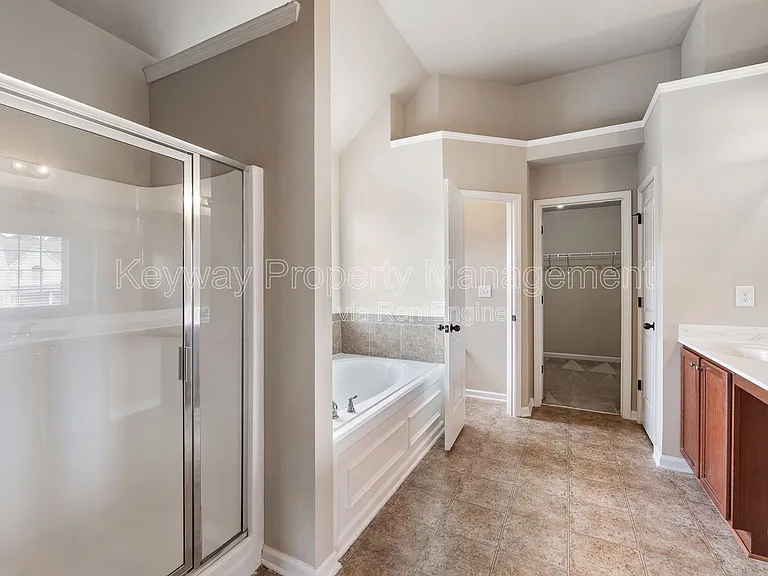 6017 Reynolds Cir — Photo 20