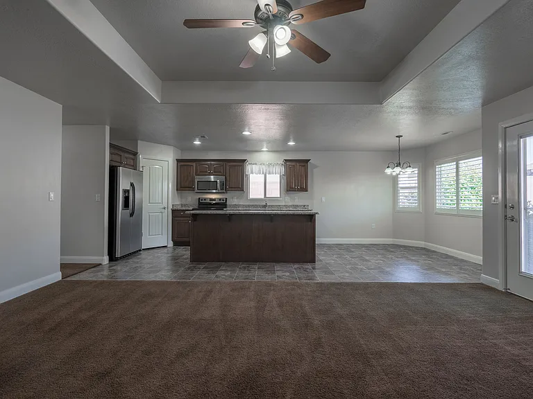 986 Camel Springs Dr — Photo 23