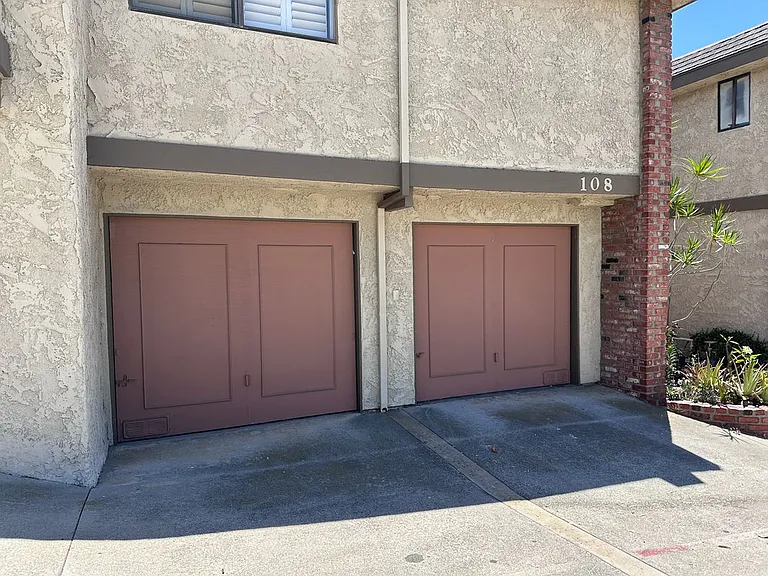 2503 E 21st St #108 — Photo 34