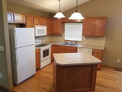 6232 E Oxford St — Photo 5