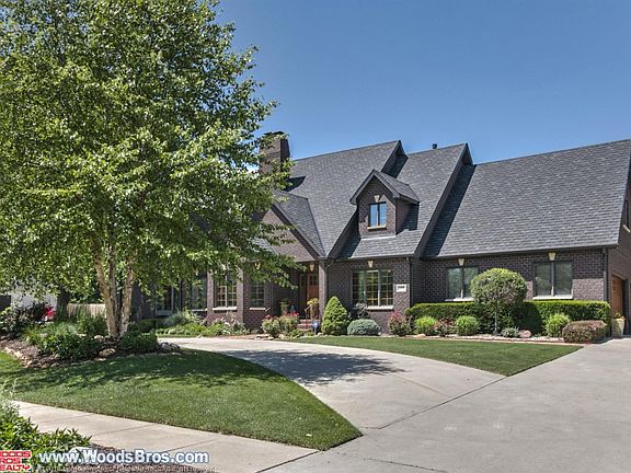 3rd image of 2400 Bretigne Dr