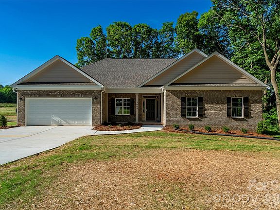 3rd image of 3004 Buffet Ln