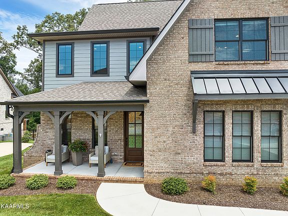 4th image of 12418 English Laurel Ln