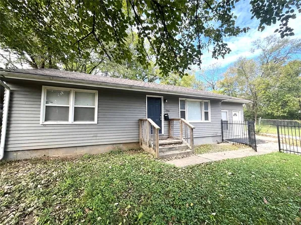 7416 Montgall Ave, Kansas City, MO 64132