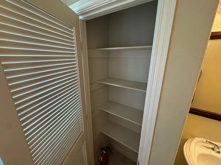 407 Lyndal Ln — Photo 28