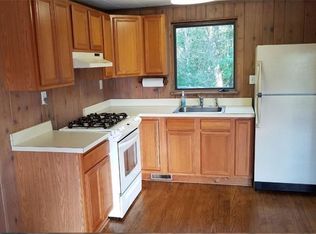 16 Pepperidge Rd, Newtown, CT 06470