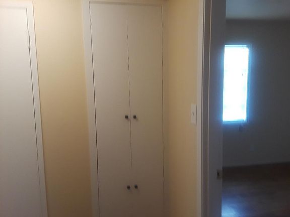 5th image of 2702 Duncan Dr Unit B