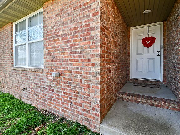 4th image of 2504 W Brook Ridge Street