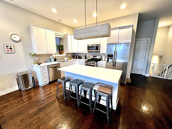 2nd image of 1703 N Kedzie Ave #3