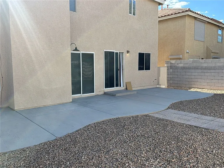 10590 Medicine Bow St — Photo 10