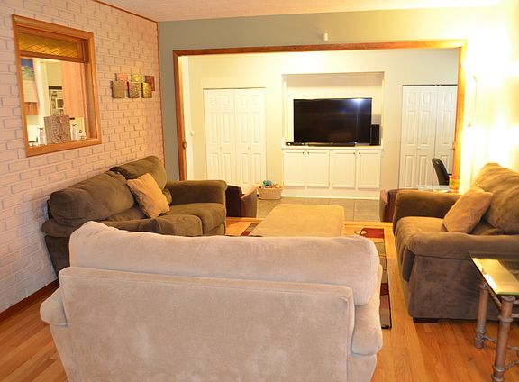 3rd image of 1113 Murphy Dr