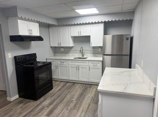 116-118-118 Madison St #10, Oneida, NY 13421